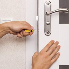 Key Maker Locksmith Dubai